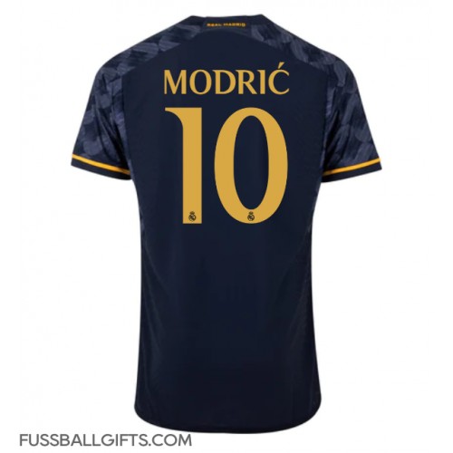 Real Madrid Luka Modric #10 Fußballbekleidung Auswärtstrikot 2023-24 Kurzarm
